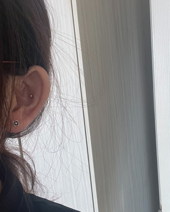 Tiny Flower．耳骨釘