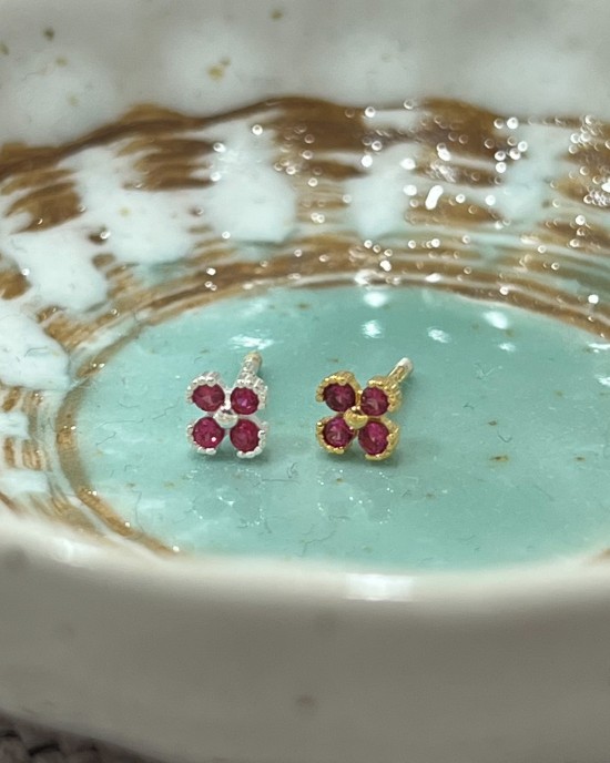 Tiny Flower．耳骨釘