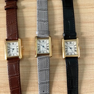 【現貨 】方形羅馬牛皮錶．配件