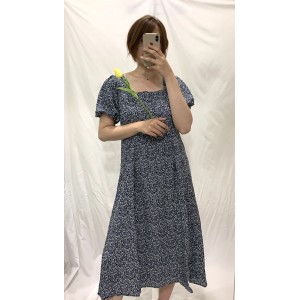 【CN】涼感滑料深藍小花裙．連身