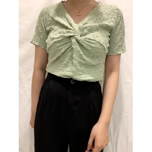 【CN】扭結抓皺上衣．上衣